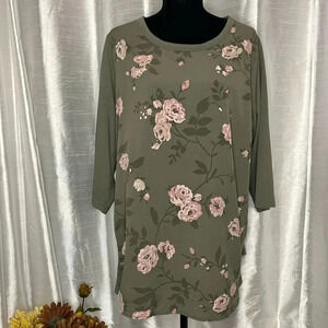 Lane Bryant Women’s 18/20 Floral Front 3/4 Sleeve Blouse